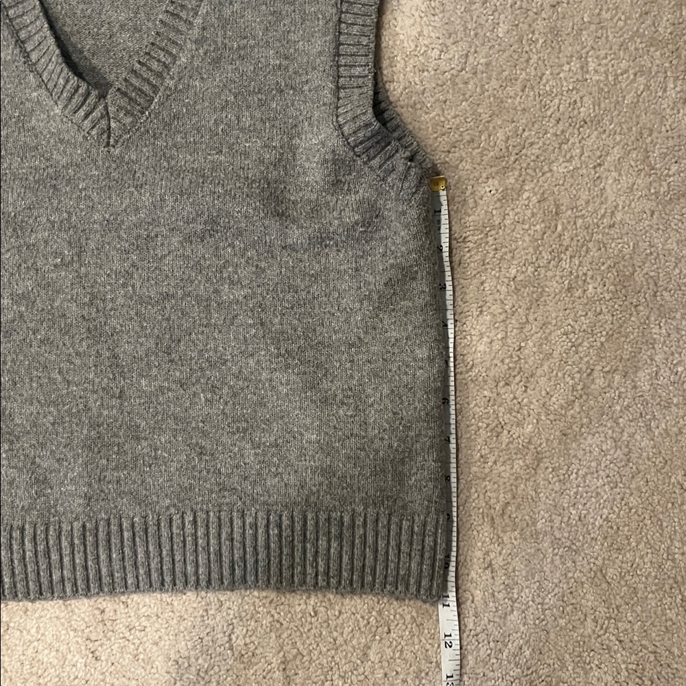 Zara Charcoal V-Neck Sweater Vest - Picture 4 of 4